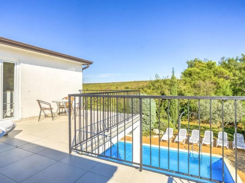 Apartments Siparis With Pool Zambratija  Guest house